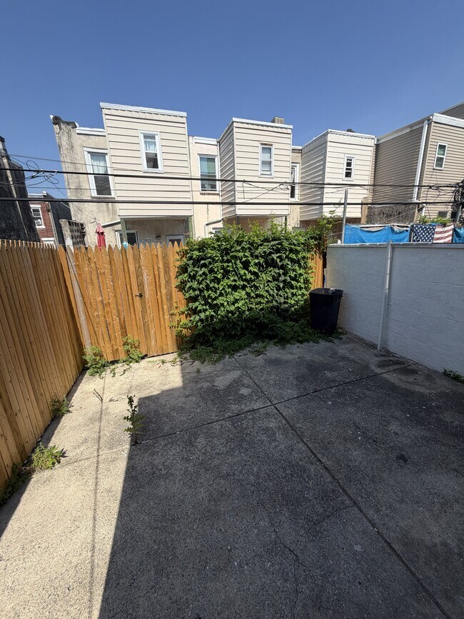 Building Photo - 1336 S 29th St