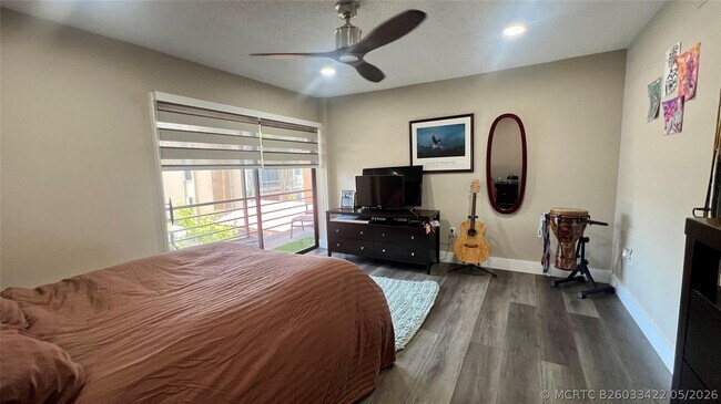 Building Photo - 4040 N Hills Dr