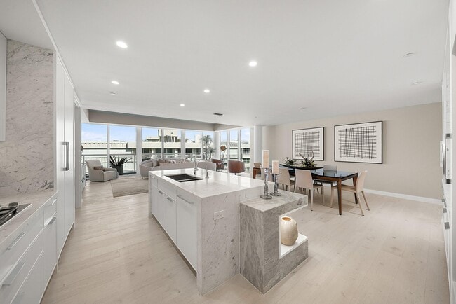 Building Photo - 3550 S Ocean Blvd