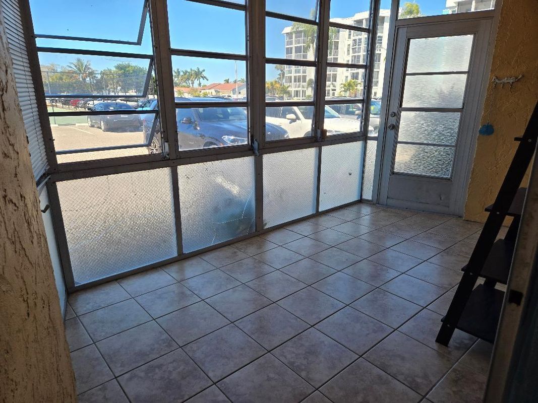 Building Photo - 4908 38th Way S