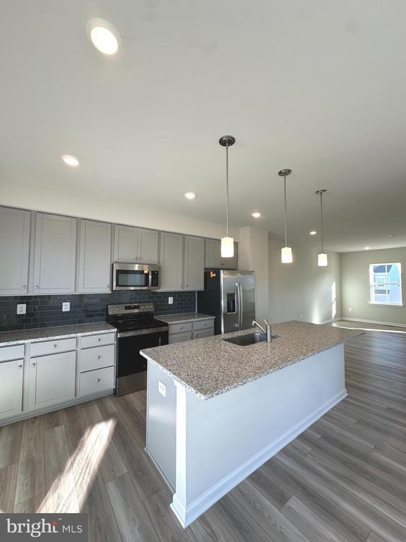 Building Photo - 317 Short Br Dr