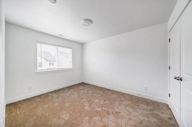 Building Photo - 3904 Hardman Way