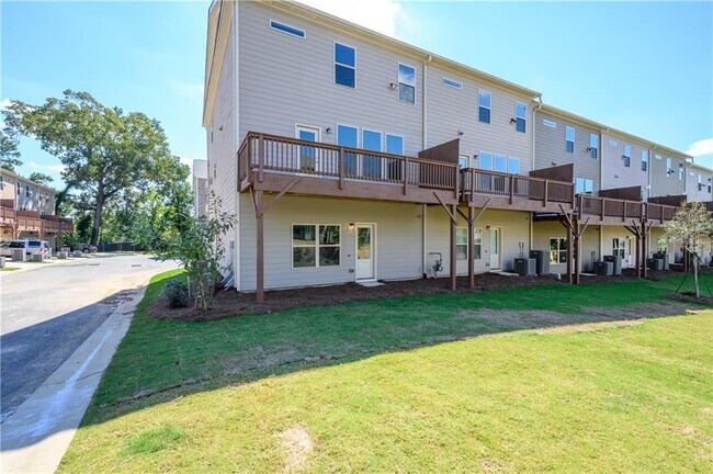 Building Photo - 1346 Rosen Rd