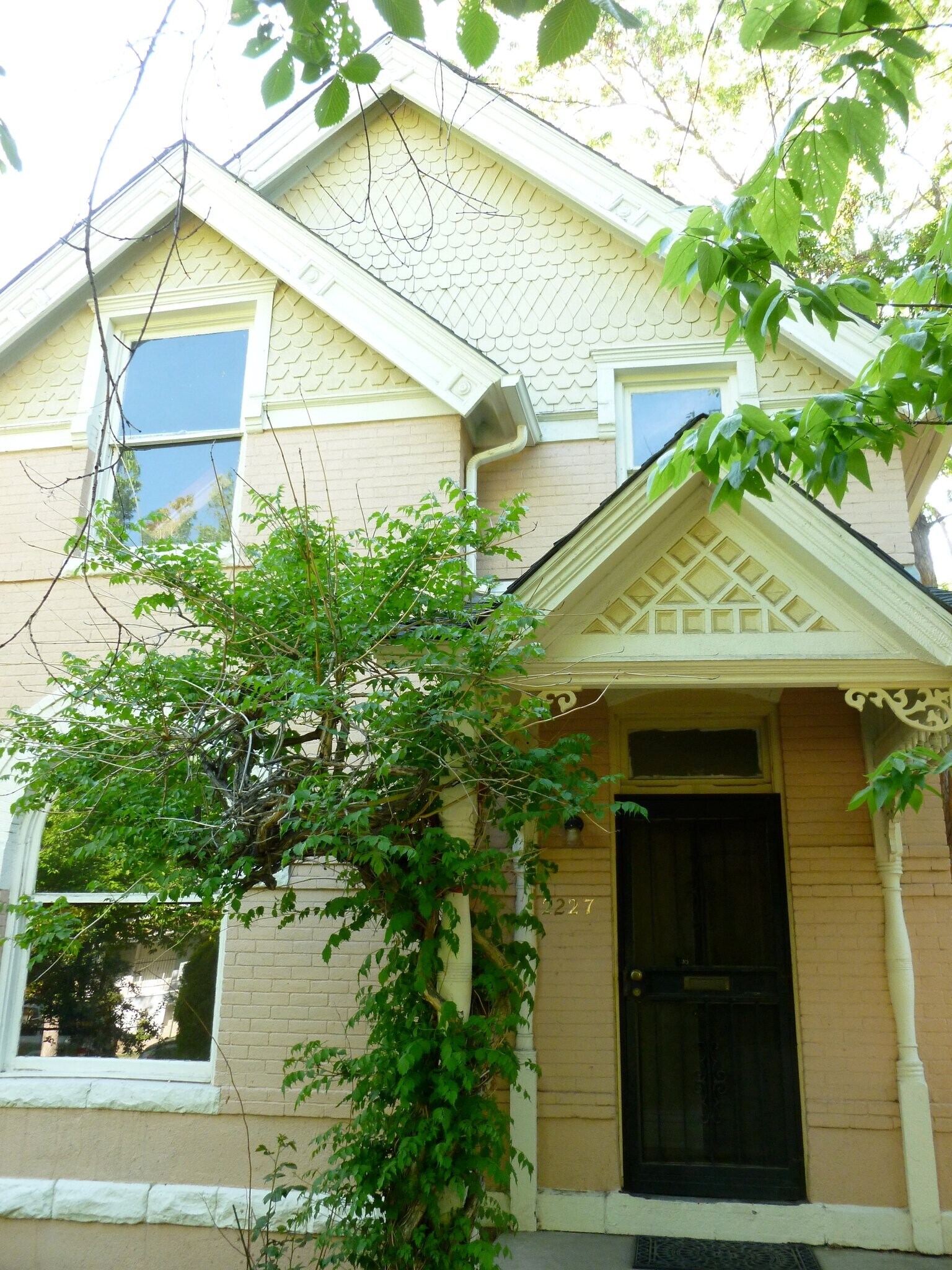 Building Photo - 2227 N Marion St