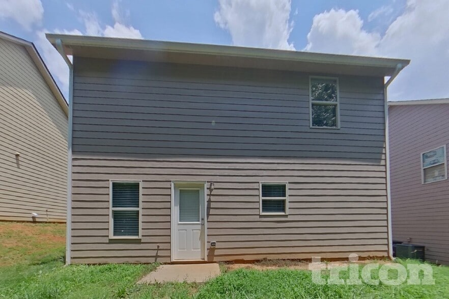 Building Photo - 45 Wyndham Ct
