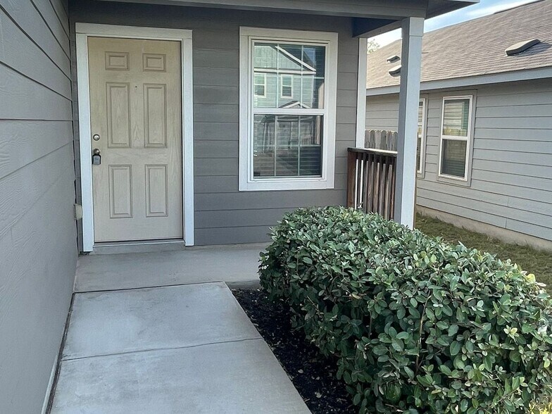 Building Photo - 6453 Cotton Ridge