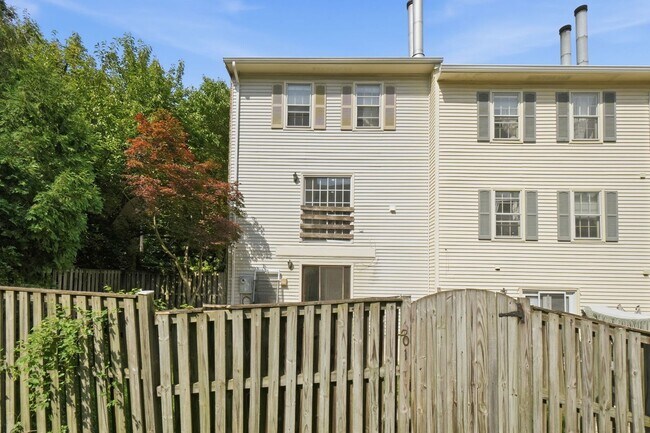 Building Photo - 6012 Crown Royal Cir