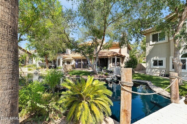 Building Photo - 514 S Marina Dr