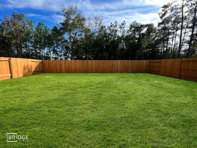 Building Photo - 17363 Cedar Crest Dr. Conroe Tx 77306