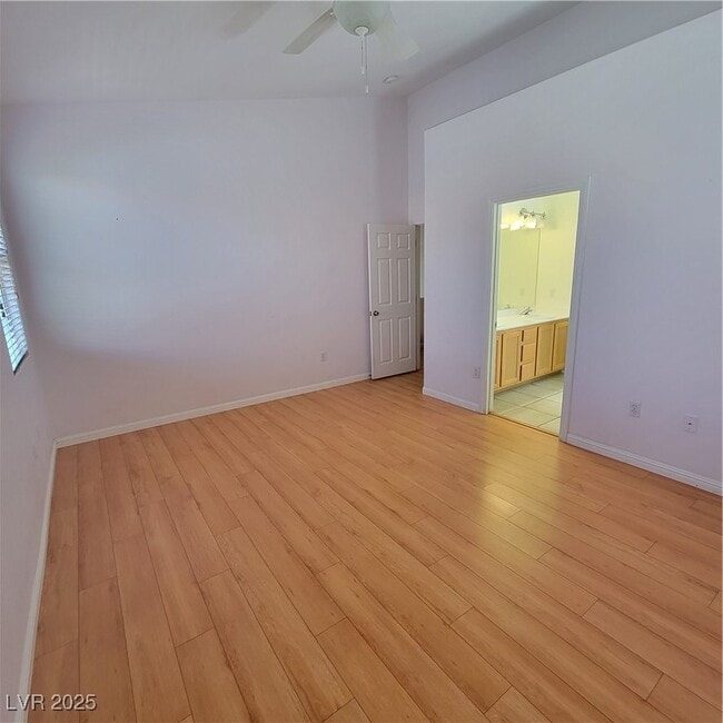 Building Photo - 8765 Villa Alex Ave