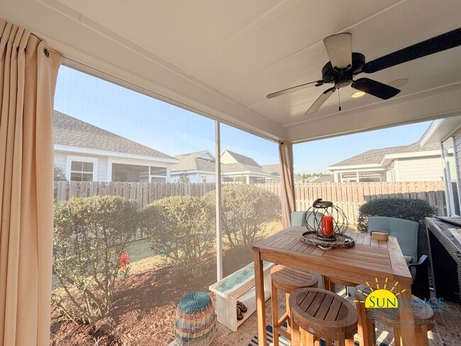 Building Photo - Charming 3BR Home with really great neighborhood perks!