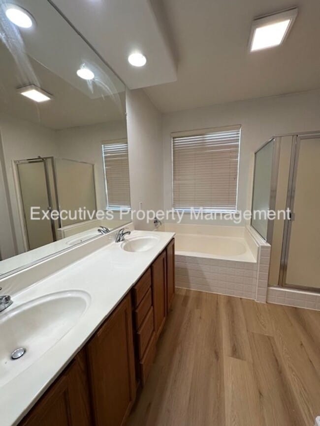 Building Photo - 1263 Orion Ct