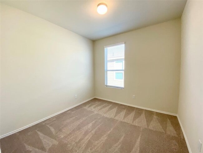 Building Photo - 5216 Cressler Ln