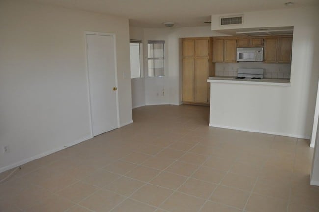 Building Photo - 3332 Mariner Bay St