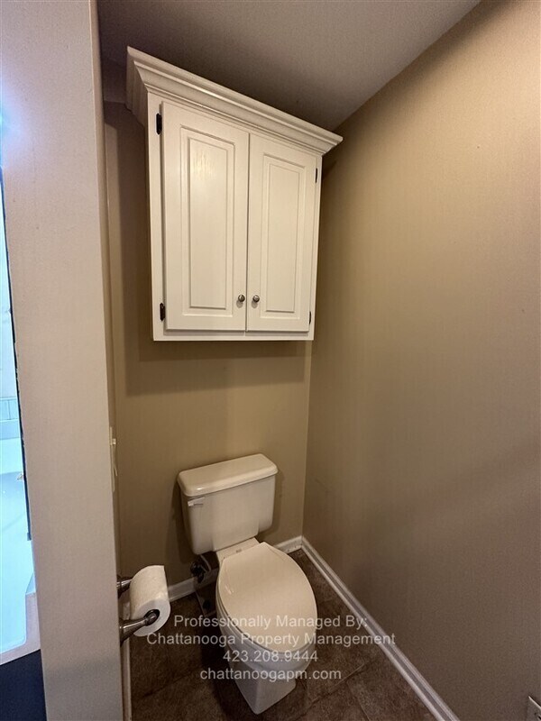 Building Photo - 7420 Hamilton Run Dr