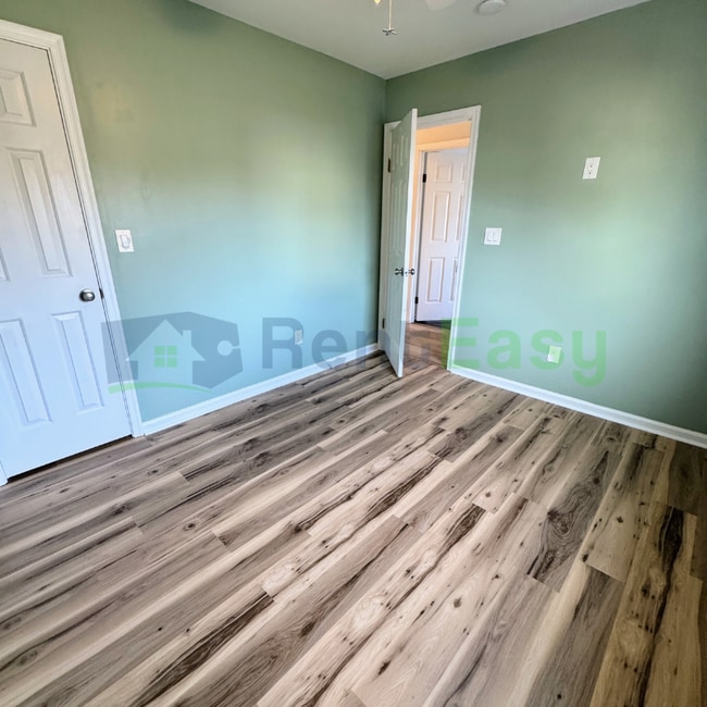 Building Photo - 1329 Millington Ct