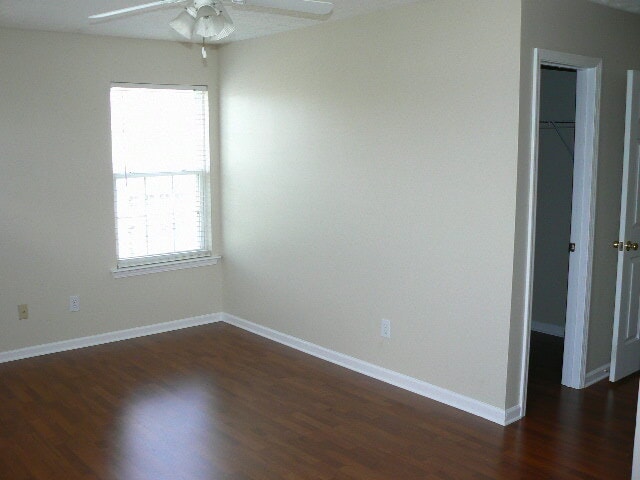 Building Photo - 127 Swanee Ln