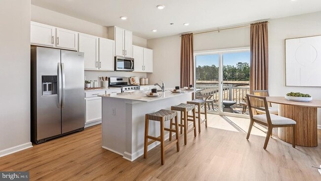 Building Photo - 198 Sandy Rdg Rd