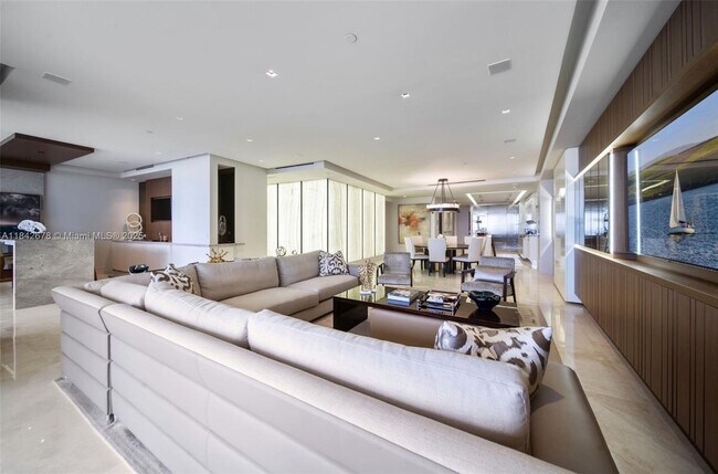 Building Photo - 9701 Collins Ave