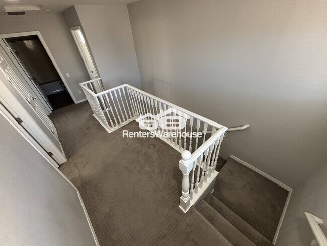 Building Photo - 1933 W Davis Rd