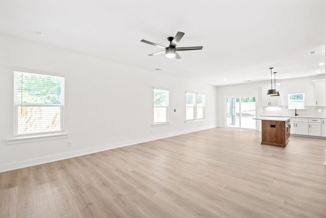 Building Photo - Bright & Modern New Construction Townhome ...