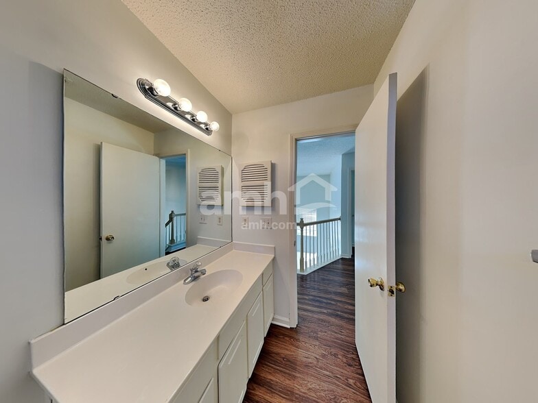 Building Photo - 9032 Little Hampton Pl