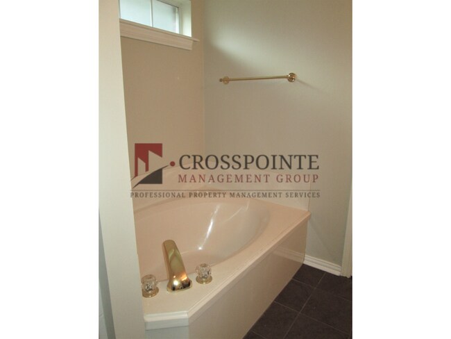 Building Photo - Spacious 3 bedroom 2 bath home in Tyler!