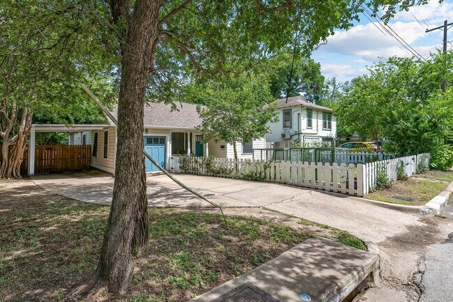 Building Photo - 3305 Harris Park Ave