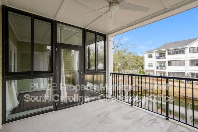 Building Photo - 1025 Riverland Woods Pl