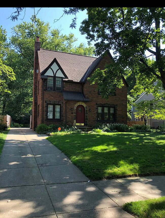 Primary Photo - 3535 Norwood Rd