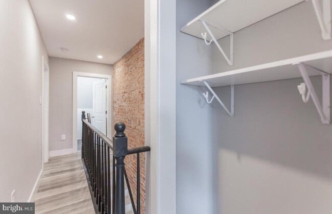 Building Photo - 1272 S Dover St