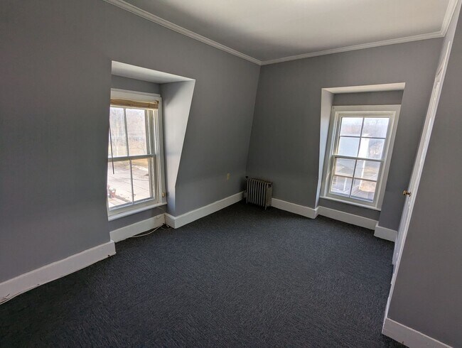 Building Photo - 31 Central Ave