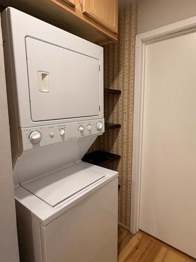 Building Photo - 2 Bedroom located in Winter Springs