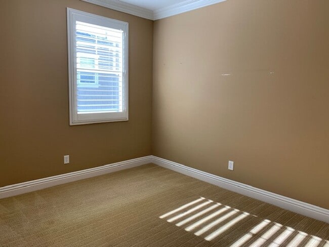 Building Photo - Boat Dock Home | Gated Community | Oxnard ...