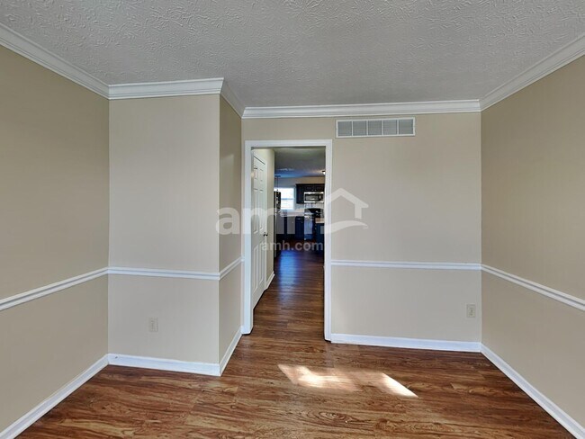 Building Photo - 12478 Thoroughbred Dr