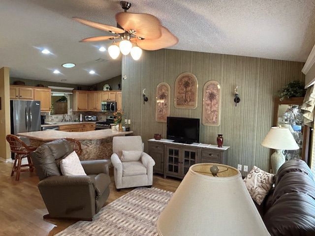 Building Photo - 2766 Privada Dr