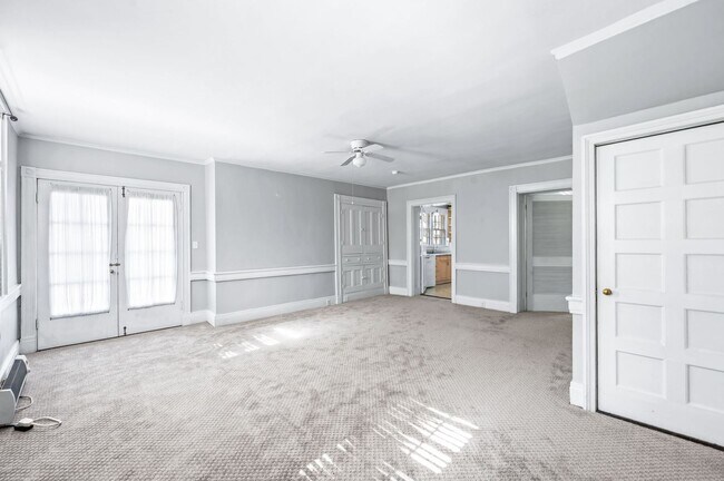 Building Photo - Charming 4BE/3BA Home in Historic Downtown Franklin!