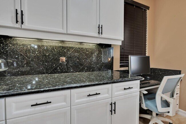 Building Photo - 83394 Matador Ct