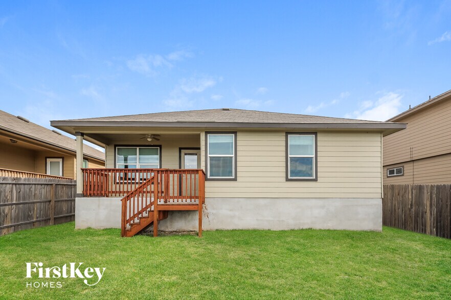 Building Photo - 11612 Blackmore Leap