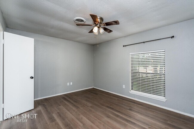 Building Photo - 3216 Chimney Rock Rd