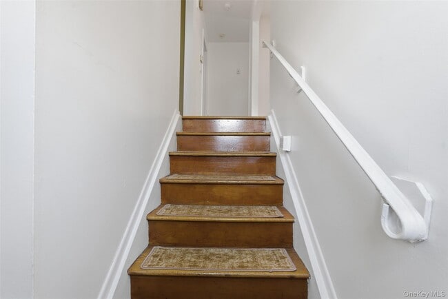 Building Photo - 166 Park Hill Ave