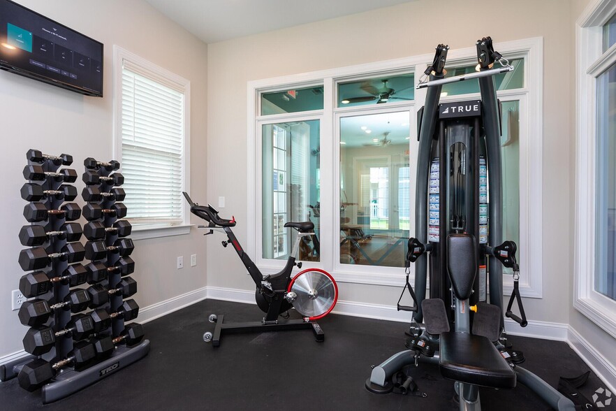 Building Photo - 3973 Woolcock Dr