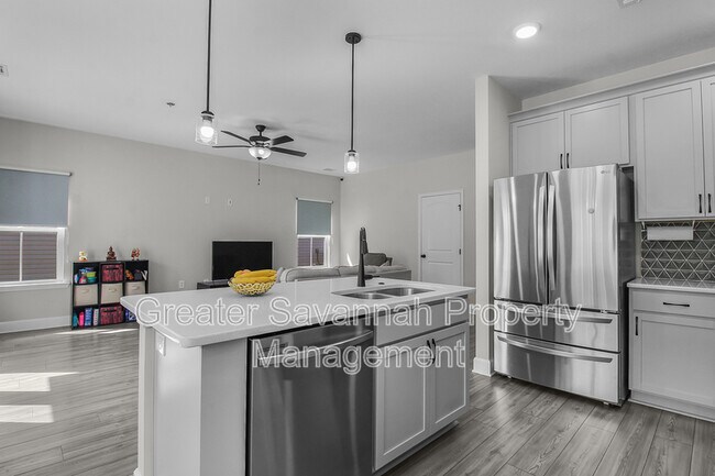 Building Photo - 208 Alyssa Ave