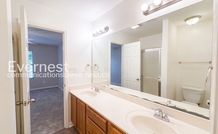 Building Photo - 10800 Frenchmen Loop