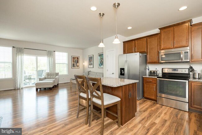 Building Photo - 155 Schramm Lp