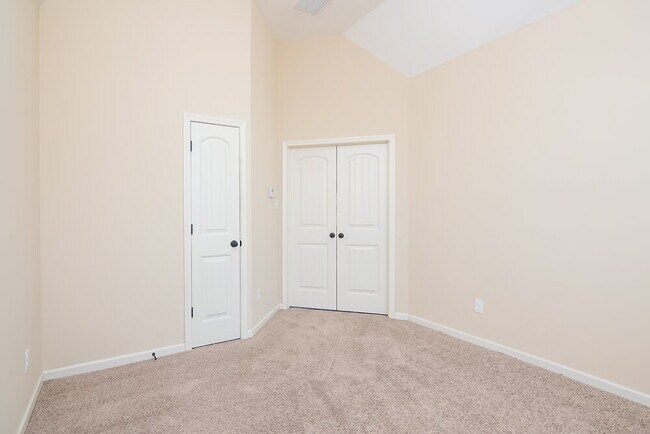 Building Photo - 6135 Trail Creek Ln