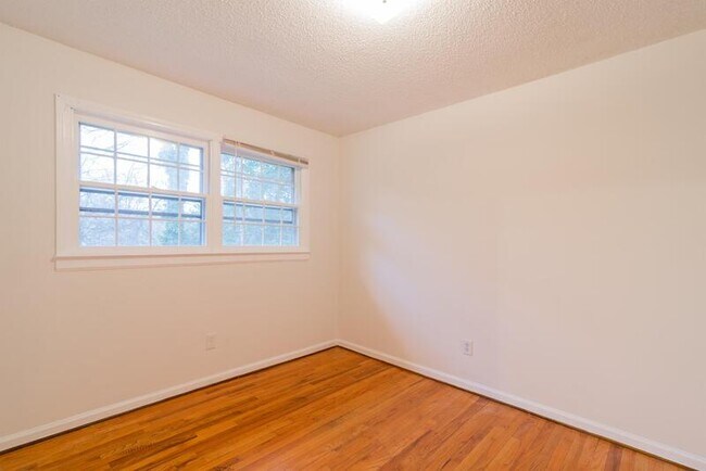 Building Photo - 1314 Boone St