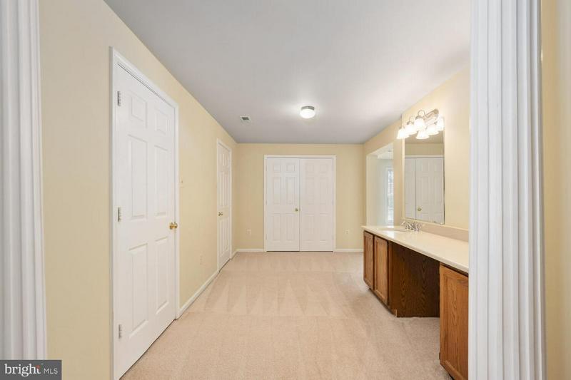 Building Photo - 2725 Oldewood Dr