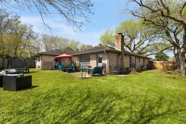 Building Photo - 16458 Brookford Dr