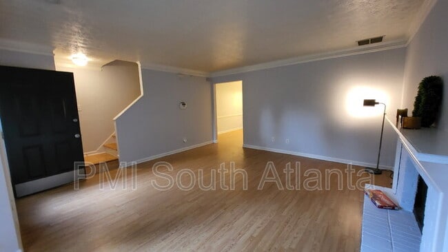 Building Photo - 1070 Huntington Trce SE